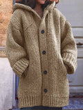 Einfarbige Strickjacke mit Kapuze