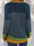 Gestrickter Pullover mit Farbblock