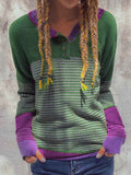 Gestrickter Pullover mit Farbblock