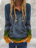 Gestrickter Pullover mit Farbblock