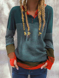 Gestrickter Pullover mit Farbblock