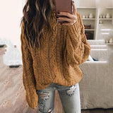 Modischer einfarbiger Strickpullover