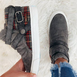 Date Flache Stiefelette mit Reißverschluss