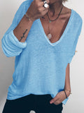 Einfarbiges Langarmshirt mit V-Ausschnitt