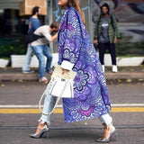 Langer bedruckter loser Trenchcoat