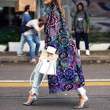 Langer bedruckter loser Trenchcoat