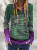 Gestrickter Pullover mit Farbblock