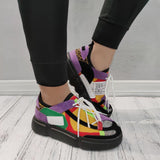 Lila Graffiti Farbkombination Muster Plateau Schnürsneakers