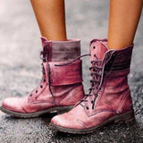 Flache Stiefelette mit Schnürung