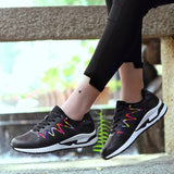 Regenbogenfarben Mesh Stoff Keilabsatz Schnürsneakers