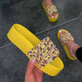Leopard Strasssteine Slip On Plateauschuh