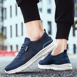 Slip - Atmungsaktive Herren Sneaker