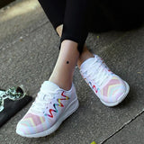 Regenbogenfarben Mesh Stoff Keilabsatz Schnürsneakers