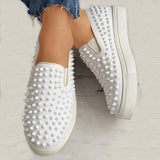 Niete Slip-On Plateau Sneakers Loafers
